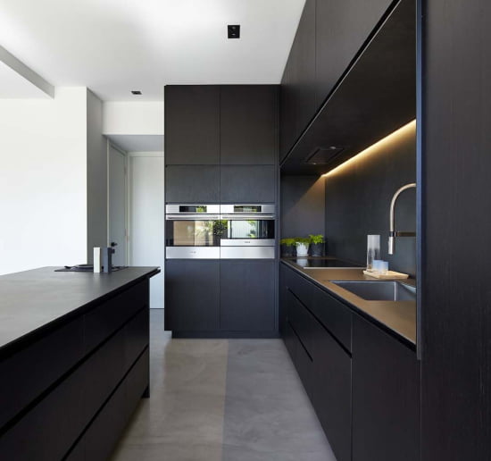 B W Bath & Kitchen Solutions | Quartz and Granite Marble Kitchen Worktops